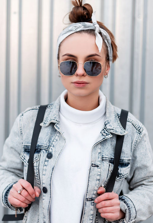 Maconini daha azı daha fazla.