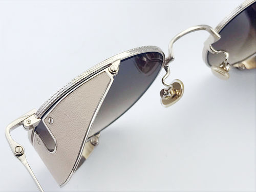 hakkında en son şirket haberleri 2025 Güneş Gözlüğü Eğilimleri: Akıllı, Sürdürülebilir ve Şık